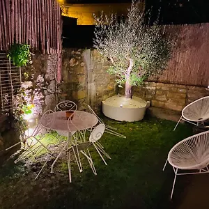 Appartement Ty Laumann Petite Maison Jardin Sur Le Port De Avec Parking Souterrain